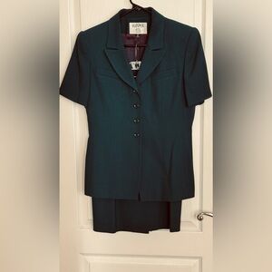 Kasper A.S.L 6P Deep Teal/Emerald 2PC Tailored Power Suit.